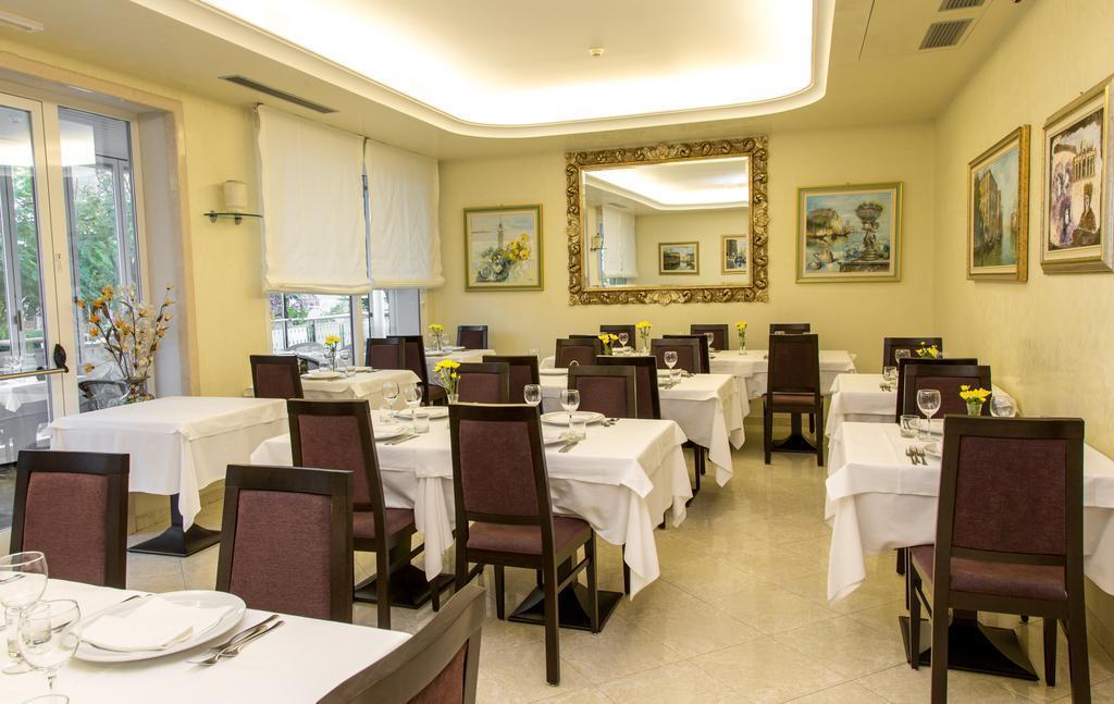 Hotel Helios Lido di Jesolo Exterior photo