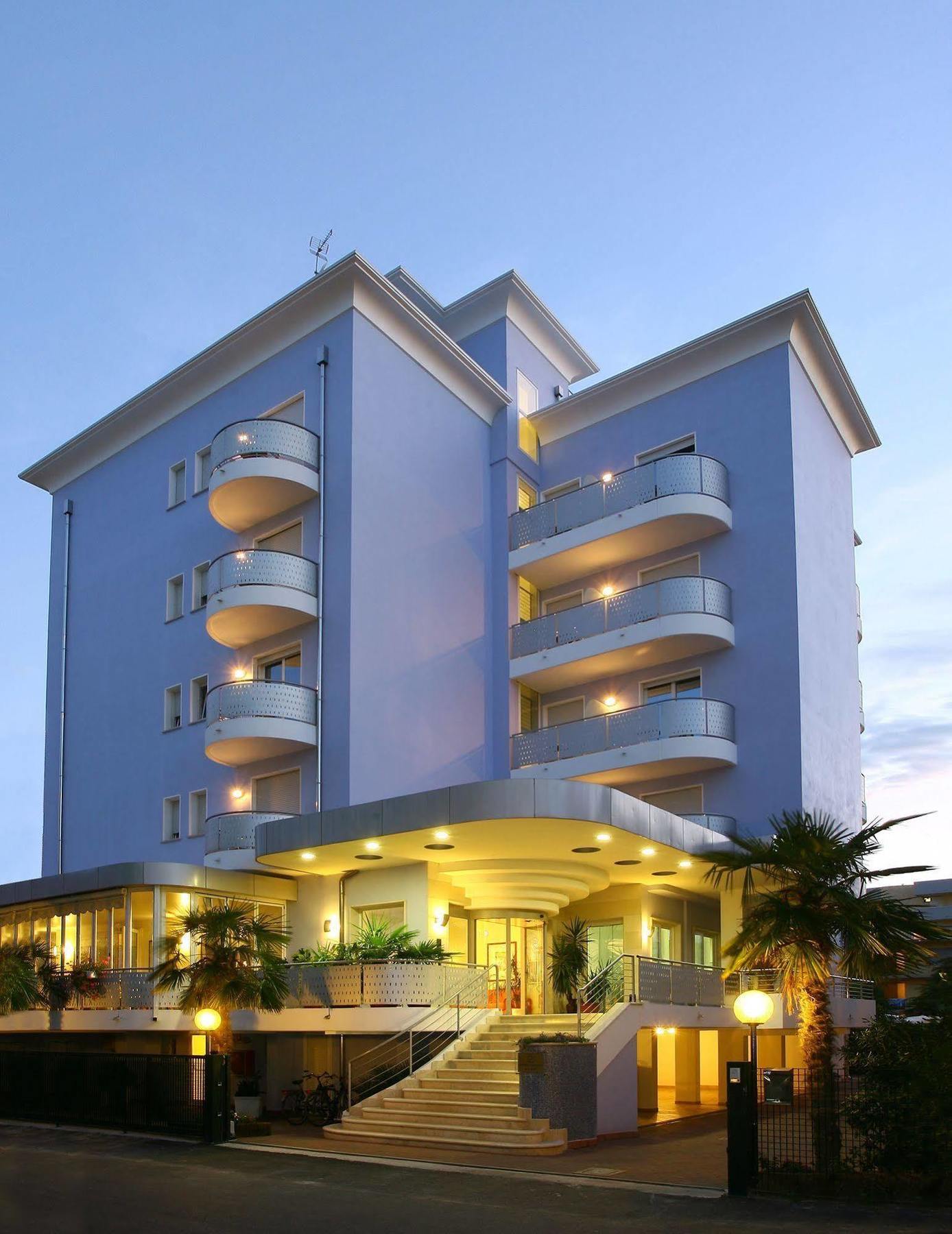Hotel Helios Lido di Jesolo Exterior photo
